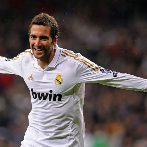 九游游戏官网-中超联赛国家队夺冠 球迷纷纷点赞，2021中超夺冠规则